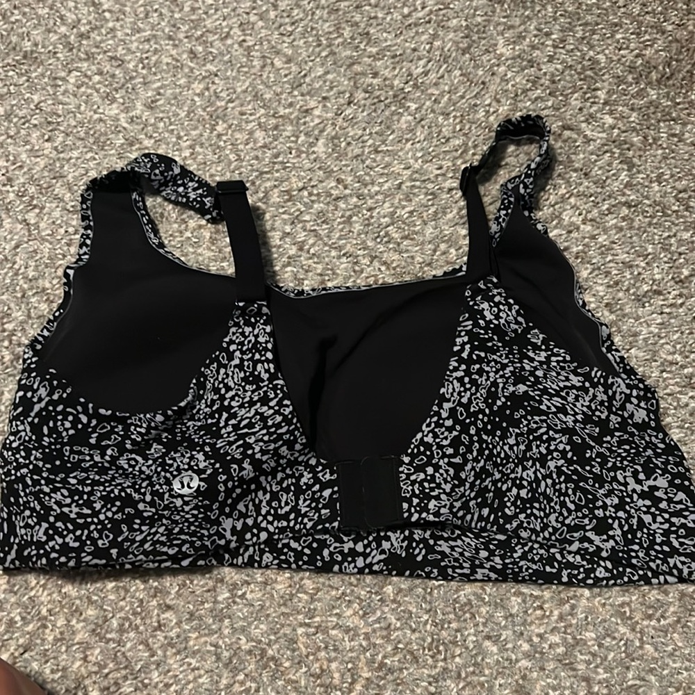 Lululemon bra